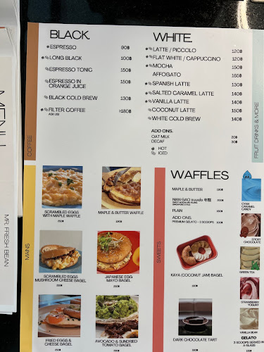 16 ถ. กระบี่ ตำบลตลาดเหนือ อำเภอเมืองภูเก็ต ภูเก็ต 83000