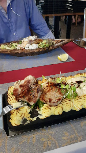 Opinii despre Karlsson Restaurant and Steakhouse - Karon, Phuket în อำเภอเมืองภูเก็ต - การบริการอาหารและที่พัก