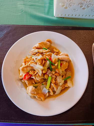 R882+Q8W เมืองภูเก็ต อำเภอเมืองภูเก็ต ภูเก็ต 83100