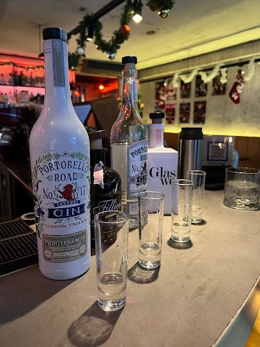 Comentarii opinii despre Sin Tonic Bar Hatyai