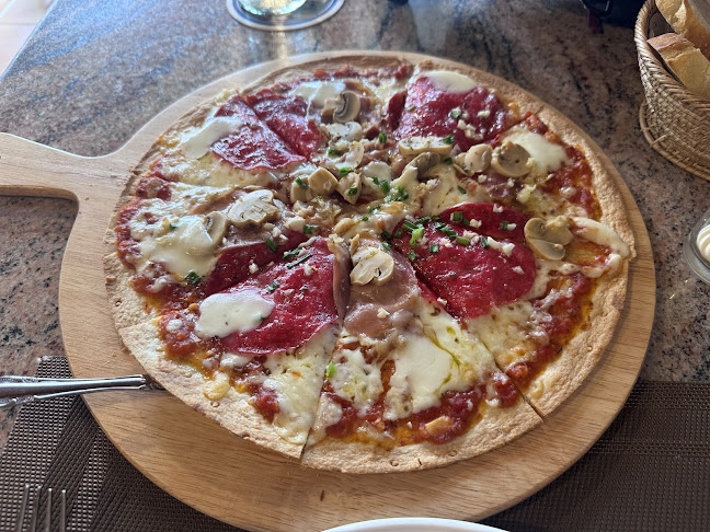 Comentarii opinii despre Chez Andy Swiss Restaurant & Steak House