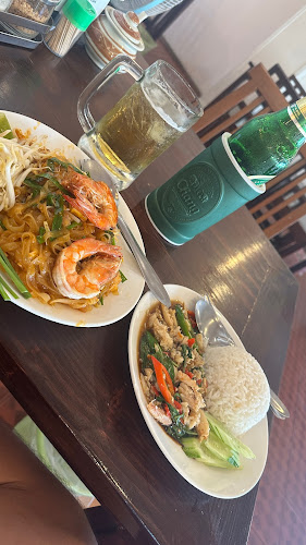 Opinii despre ก๋วยเตี๋ยวดูดี๋ ลุงดอน พัทยา (DooDee jomtien restaurant) în อำเภอบางละมุง - การบริการอาหารและที่พัก