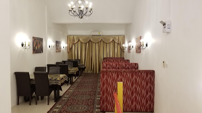 Caravan - การบริการอาหารและที่พัก