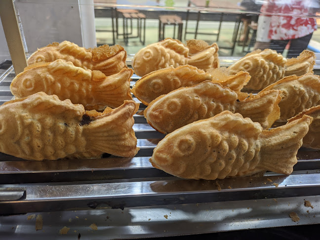 ขนมปลาเกาหลี ปันญ่า (หน้าโมชิโมชิ) - เมือง