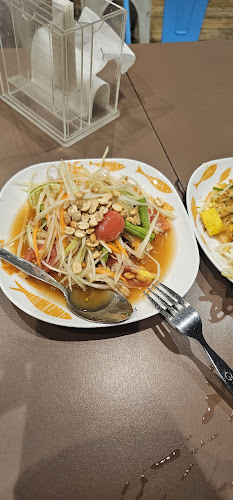 Opinii despre Food Park Central Marina în อำเภอบางละมุง - การบริการอาหารและที่พัก