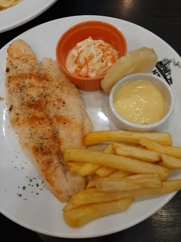ซานตา เฟ่ - การบริการอาหารและที่พัก
