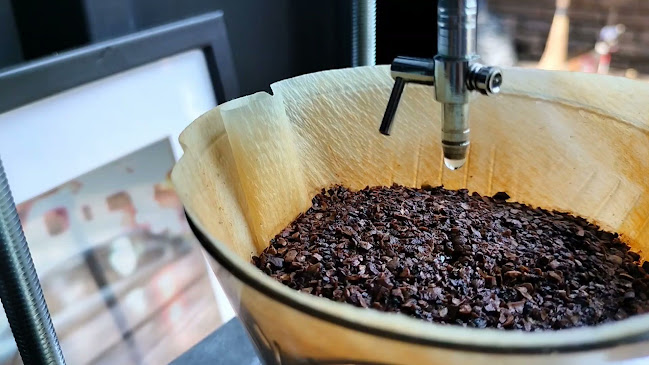 AREA 27 - การบริการอาหารและที่พัก