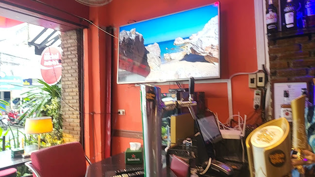 夜市Michael's Bar - Phuket Town - การบริการอาหารและที่พัก