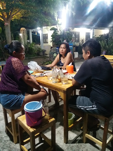 อินดี้อาหารตามสั่ง&กับแกล้ม - การบริการอาหารและที่พัก