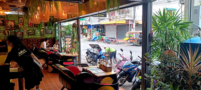 Jolly`s Hotel & Restaurant - อำเภอบางละมุง