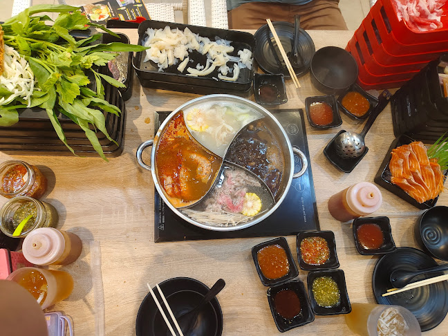 65 38-39 หมู่ ต ถนน วิชิตน้อมเกล้า ตำบล วิชิต อ.เมือง ภูเก็ต 83000