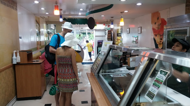 90 ถ. ทวีวงศ์ ตำบลป่าตอง อำเภอกะทู้ ภูเก็ต 83150