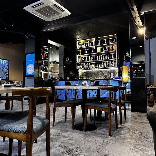 Next to Pizza Company, 218/2 ถนนเลียบชายหาด เมืองพัทยา อำเภอบางละมุง ชลบุรี 20260