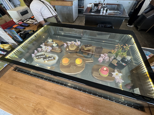 Opinii despre 🌞 Leikki Neighbourhood Cafe în Muang - การบริการอาหารและที่พัก