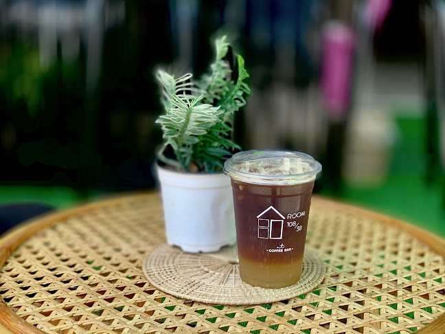 Opinii despre Room108/38 Coffee bar în เมือง - การบริการอาหารและที่พัก