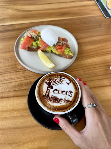 Opinii despre Coco's Nai Harn Cafe în อำเภอเมืองภูเก็ต - การบริการอาหารและที่พัก