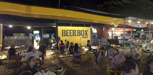 เบอร์กอร์คิง โบ๊ท อเวนิว - การบริการอาหารและที่พัก