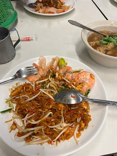 ผัดไทโบราณ - การบริการอาหารและที่พัก