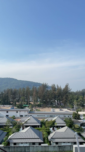 Opinii despre 7th Floor Restaurant & Bar în อำเภอถลาง - การบริการอาหารและที่พัก