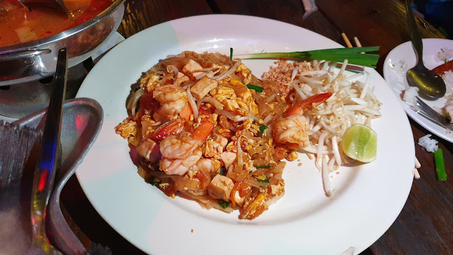 Opinii despre Green Tree Rest. & Pub în อำเภอบางละมุง - การบริการอาหารและที่พัก