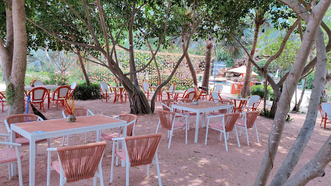 ZBeach - การบริการอาหารและที่พัก