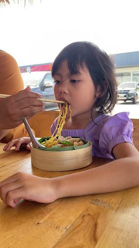 เจ้ไฝก๋วยเตี๋ยวเข่ง ก๋วยเตี๋ยวต้มยำนายไก่ โคราช - หัวทะเล - เมือง