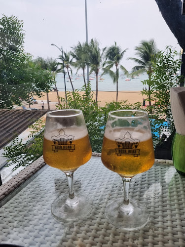 Opinii despre Beer Hubb (Pattaya Beach Road) în อำเภอบางละมุง - การบริการอาหารและที่พัก