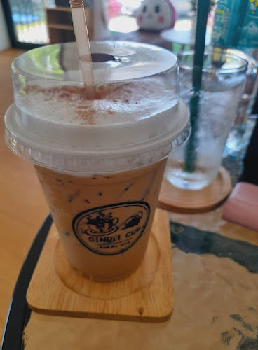 Opinii despre Gindee Cup (คาเฟ่ & shop เสื้อผ้า) în อำเภอเมืองระยอง - การบริการอาหารและที่พัก