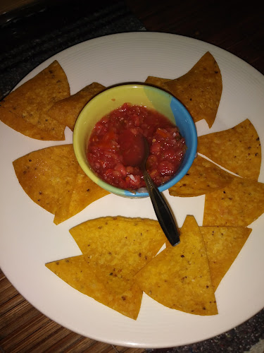 Mikes Mexican Restaurant - การบริการอาหารและที่พัก