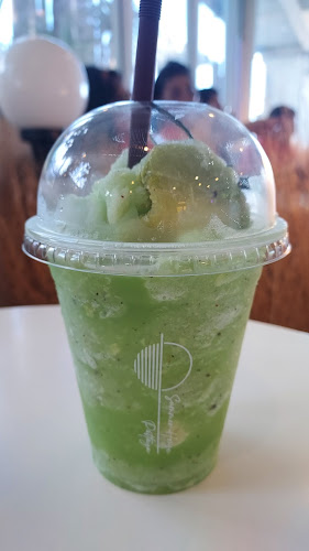 Opinii despre ซัมเมอร์ เฮ้าส์ พัทยา în อำเภอสัตหีบ - การบริการอาหารและที่พัก