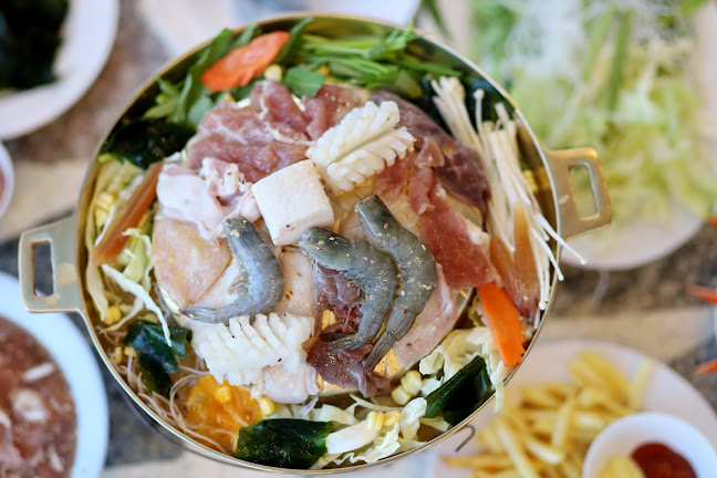 ไอซ์หมูย่างเกาหลีสาขาหน้าสนามฟุตบอลคัปป้า - อำเภอเมืองจันทบุรี