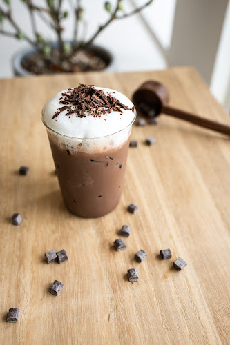 Opinii despre RestDay Coffee Bar & Bake House în อำเภอเมืองภูเก็ต - การบริการอาหารและที่พัก