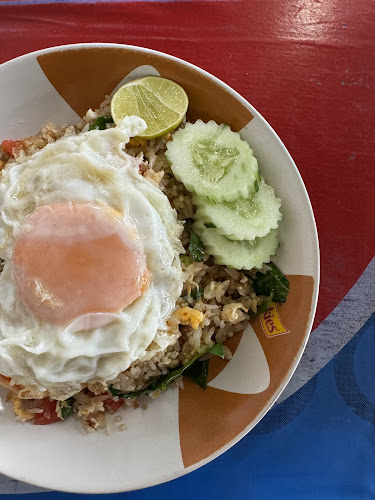 อาหารตามสิ่ง Good Thai Cafe Вкусное тайское кафе - การบริการอาหารและที่พัก