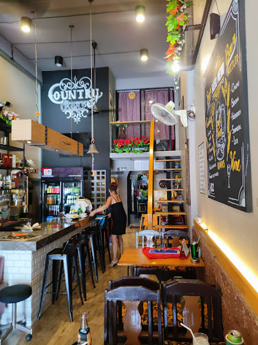 Country Road Cafe - อำเภอบางละมุง