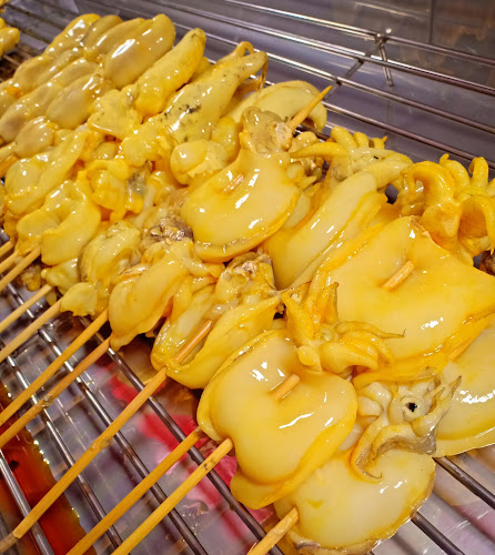 Opinii despre ทีเด็ด หมึกย่าง น้ำจิ้มแซ่บ în อำเภอเมืองนครราชสีมา - การบริการอาหารและที่พัก