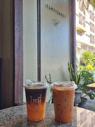 Tiny Table - การบริการอาหารและที่พัก