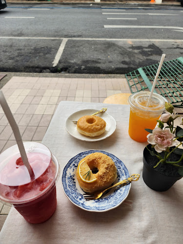 Opinii despre CHARLOTTE DOUGHNUTS Sai Song în อำเภอหาดใหญ่ - การบริการอาหารและที่พัก