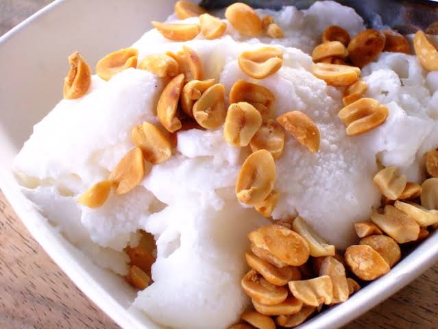 Comentarii opinii despre ราชาก๋วยเตี๋ยวหมูตุ๋น-เนื้อตุ๋น(หัวมุมตลาดพระรูปคลองสอง)