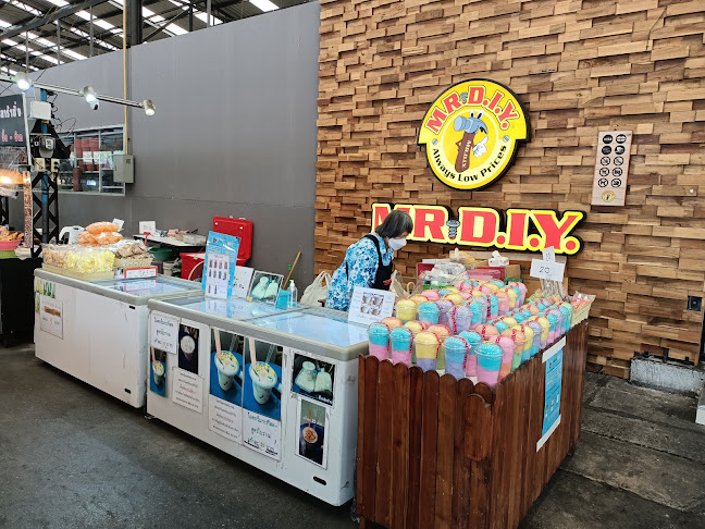 ร้านไอติมโบราณ ตลาดนานาเจริญ