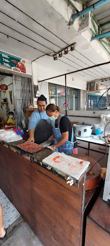 สมหมายเป็ดย่าง ขอนแก่น - การบริการอาหารและที่พัก