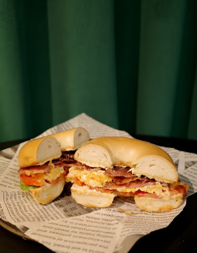 Comentarii opinii despre Born to drink