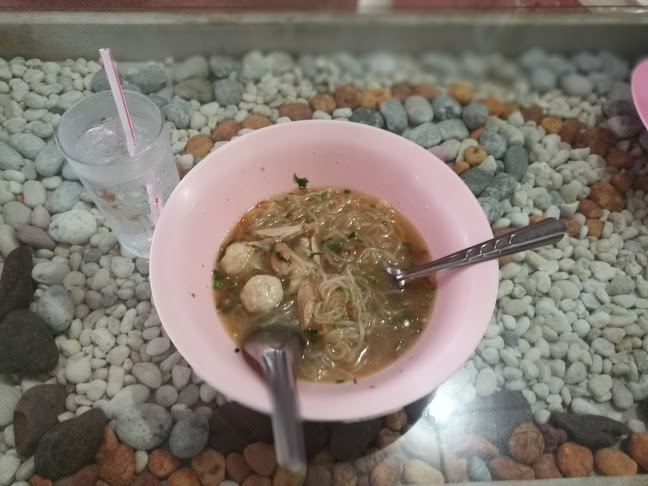 Comentarii opinii despre ร้านตั้งหลักก๋วยจั๊บอุบล