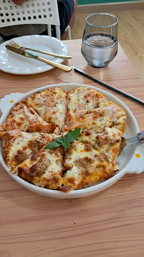 Comentarii opinii despre ลินดาเฮ้าส์ (ร้านพิซซ่า)