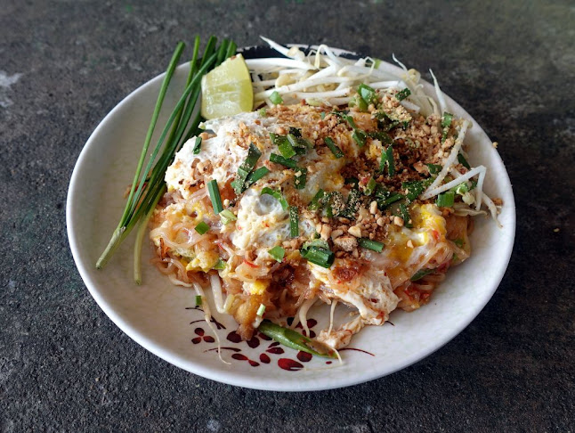 Opinii despre ผัดไทยป้าเป้า สถานีรถไฟนครสวรรค์ în อำเภอเมืองนครสวรรค์ - การบริการอาหารและที่พัก