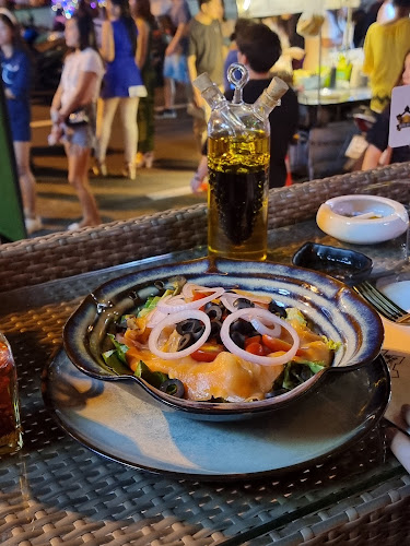 Beer Hubb (Pattaya Beach Road) - การบริการอาหารและที่พัก