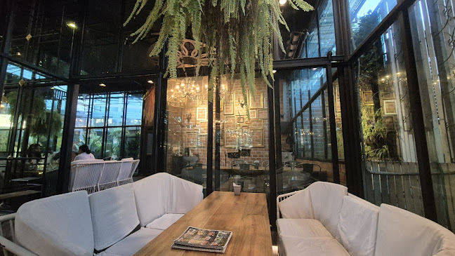 Opinii despre S Cafe & Bistro în อำเภอเมืองนครสวรรค์ - การบริการอาหารและที่พัก