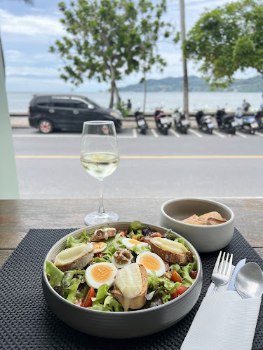 Opinii despre So French Restaurant and Bar în อำเภอกะทู้ - การบริการอาหารและที่พัก