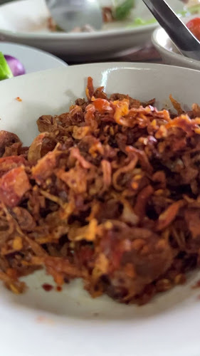 ร้านอาหารปั๋นใจ๋