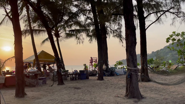 Opinii despre LEK SEAFOOD în อำเภอเมืองภูเก็ต - การบริการอาหารและที่พัก