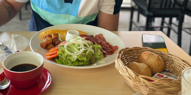 94/128 ม .3 กมลา อำเภอกะทู้ ภูเก็ต 83150